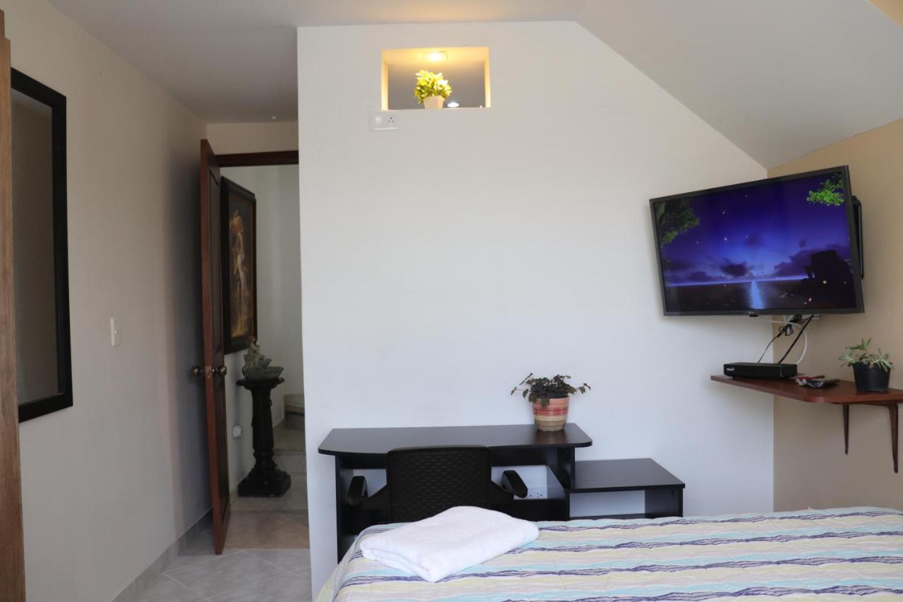 Mayorca Homestay Medellin Luaran gambar