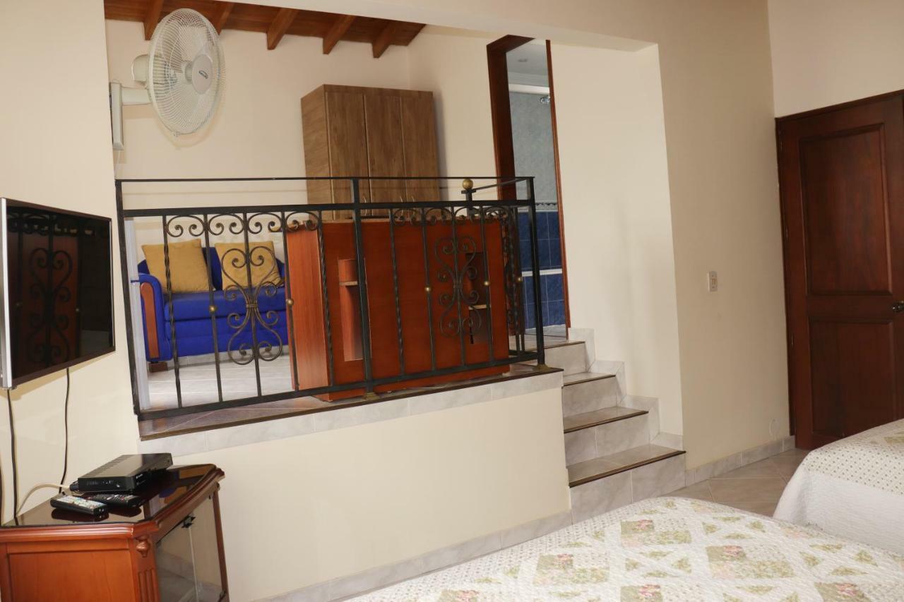 Mayorca Homestay Medellin Luaran gambar