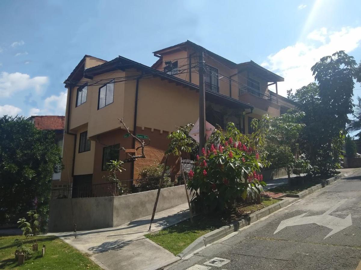 Mayorca Homestay Medellin Luaran gambar